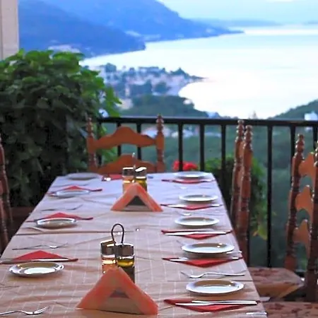 Hotel 75 Steps Taverna And