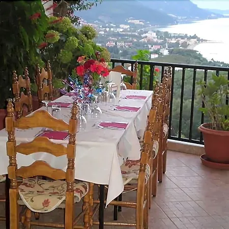 75 Steps Taverna And Hotel Corfu (city)